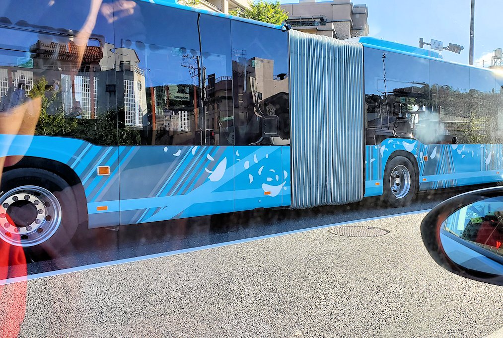 北九州を走る連結バス