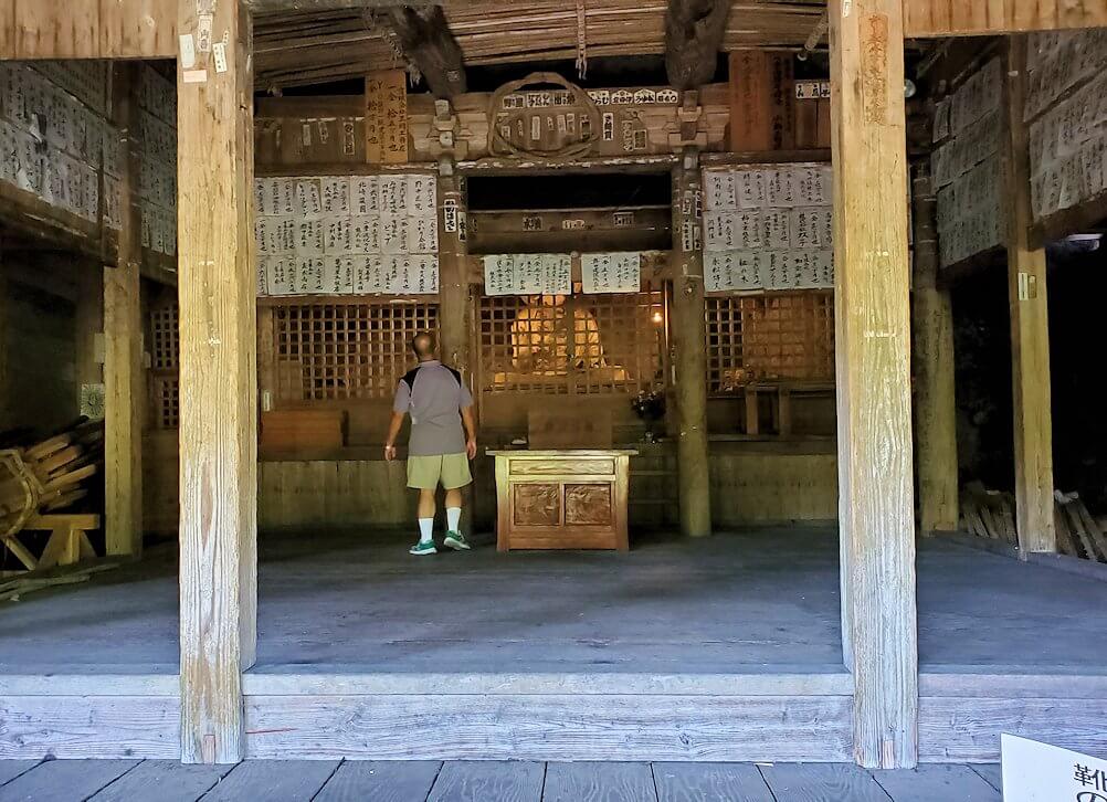 身濯神社の内部