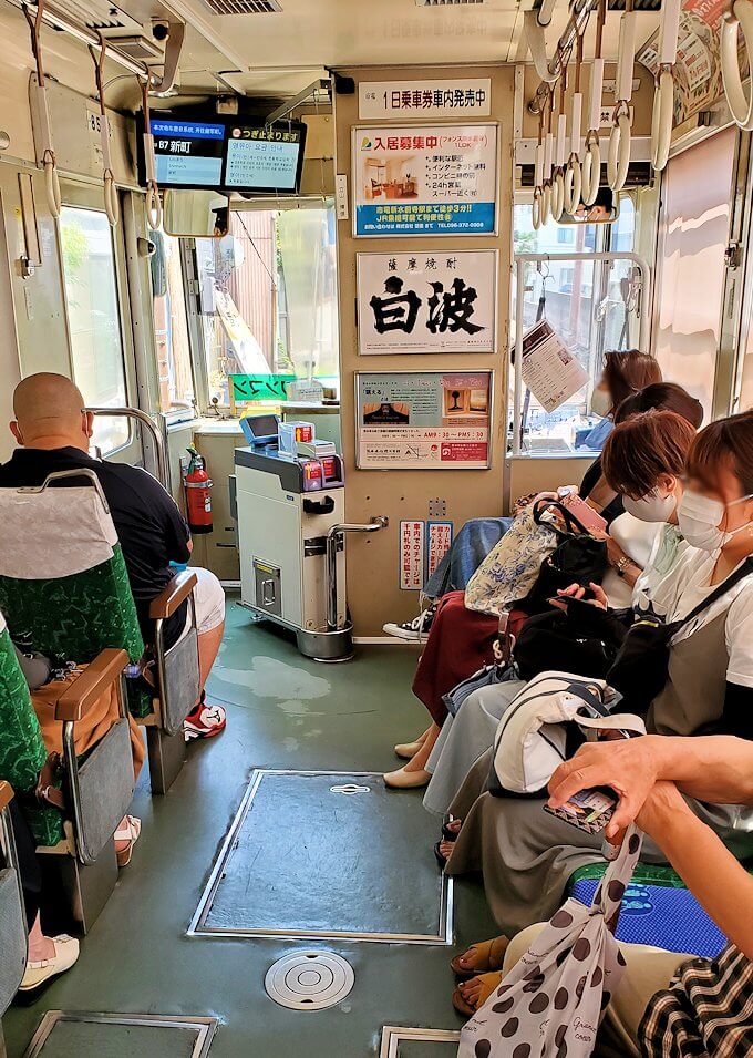 再び乗った熊本市電の車両内の景色
