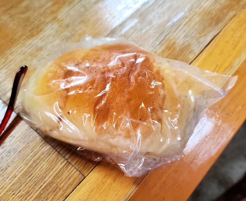 桜島黒神町にあった「椿の里」でもらったパン
