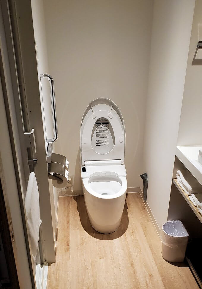 「JR東日本ホテルメッツ札幌」のシングルルームのトイレ
