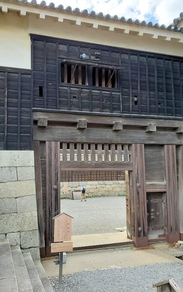 松山城本壇の「筋鉄門」