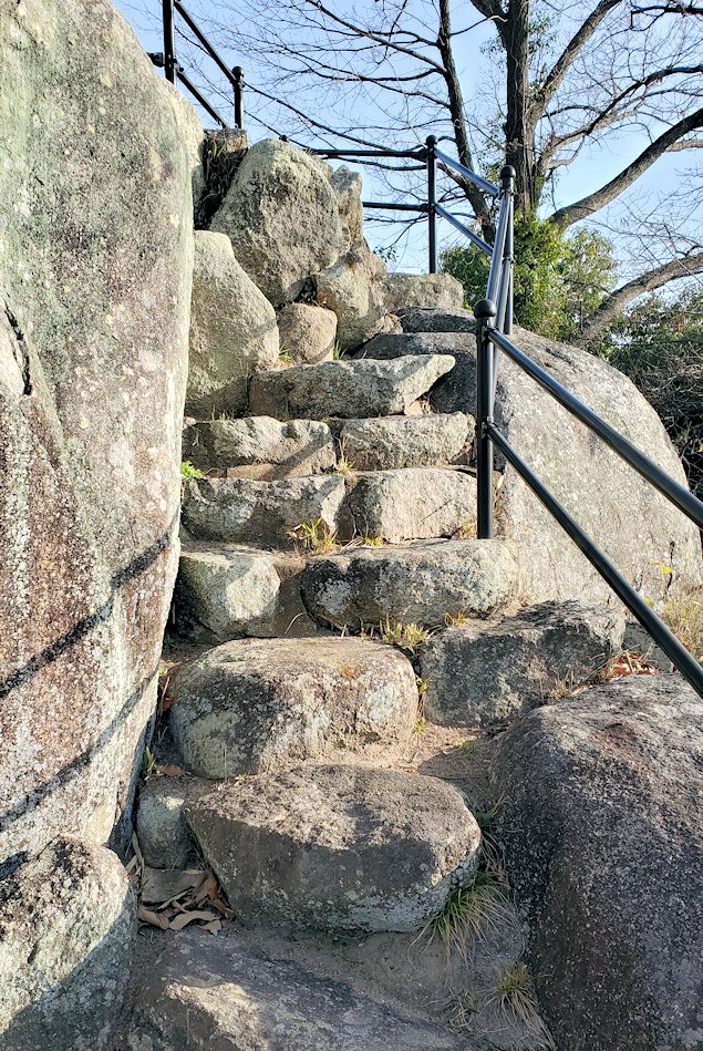  千光寺公園　オブジェ　写生地　階段