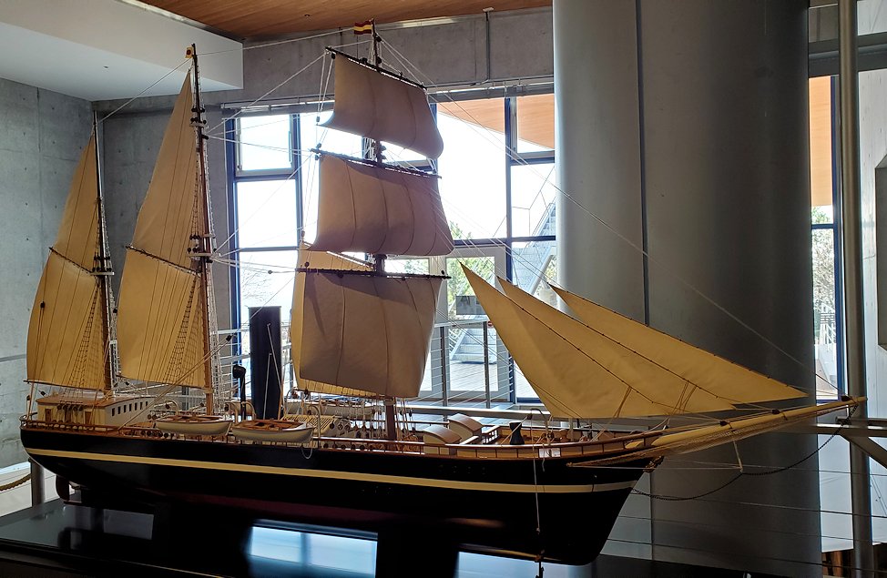 高知市　桂浜　坂本龍馬記念館　土佐藩船「夕顔」の模型