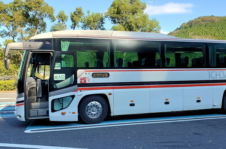 梅田から島根に向かう一畑バス　車体