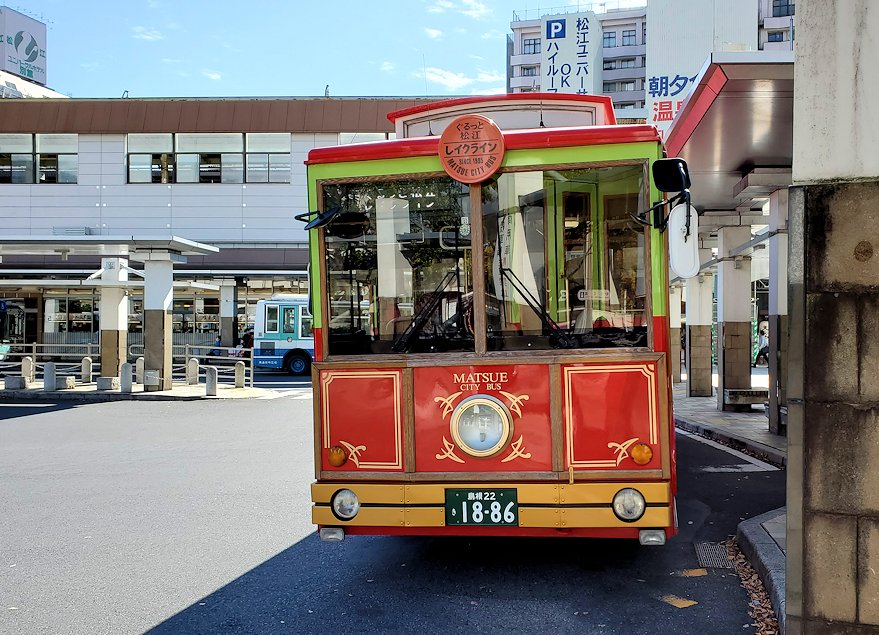 梅田から島根に向かう一畑バス　松江駅に到着　トロリーバス