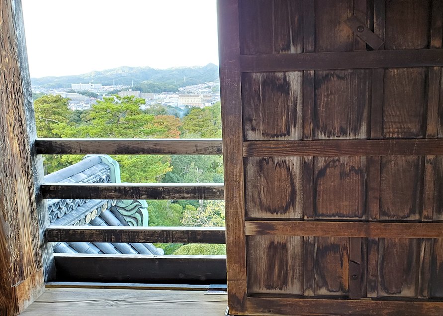 島根県松江市　松江城天守内　最上階からの風景　引き戸
