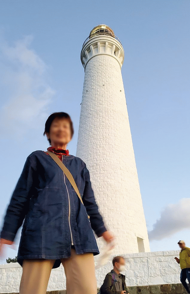 島根県　御碕灯台前で記念撮影