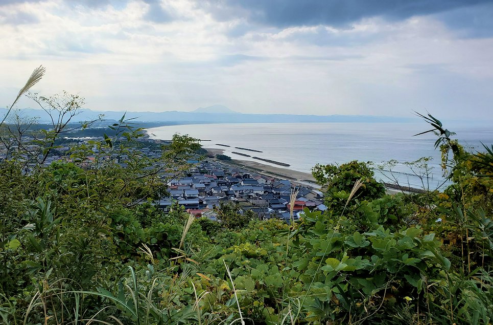 島根県　出雲市　奉納山公園を登る途中に見えた景色