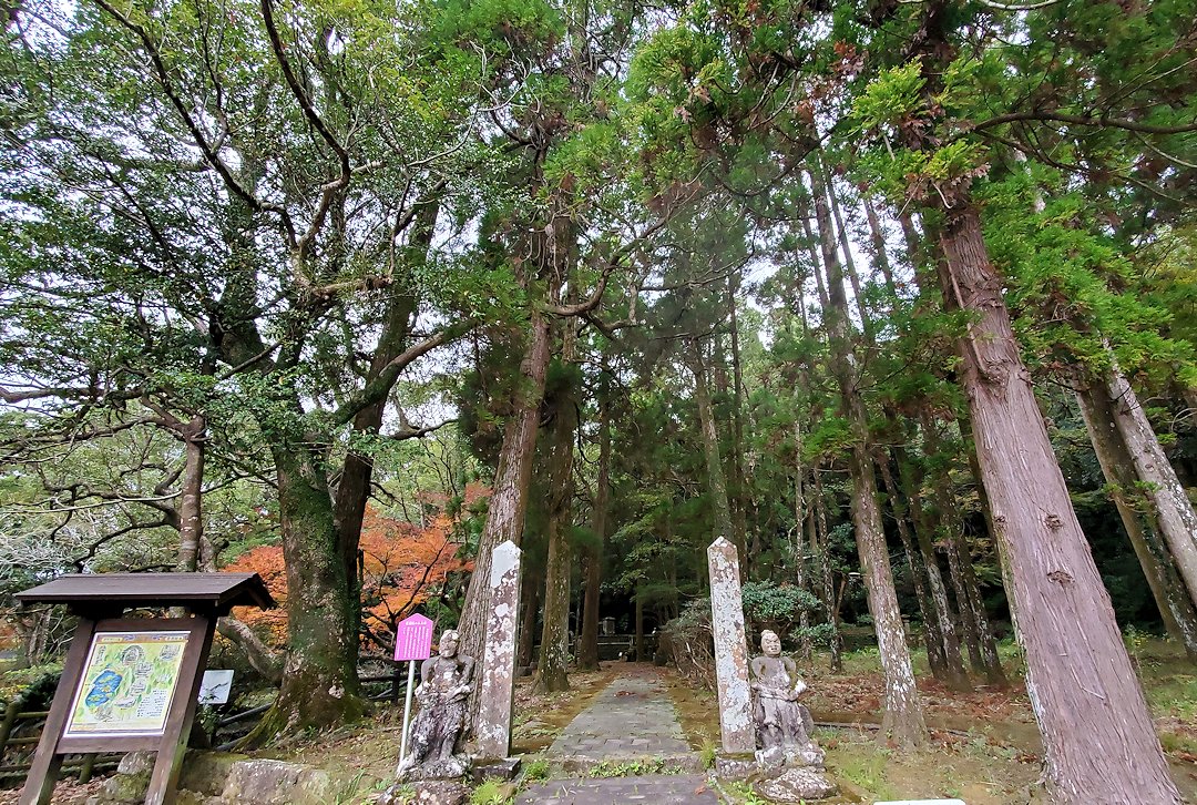 南さつま市　竹田神社　島津日新公の霊廟前の景色