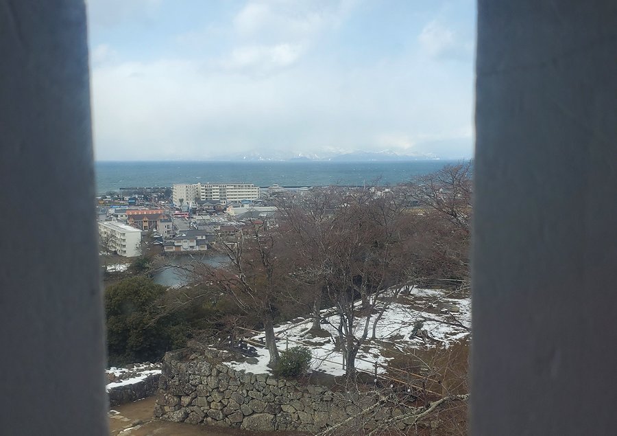 彦根城　本丸　西の丸三重櫓　1階部分　狭間から見える景色