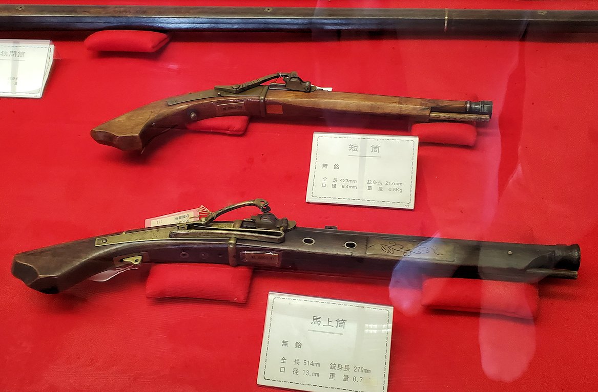 松本城　天守閣内　2階フロア　鉄砲の資料　火縄銃サンプル2