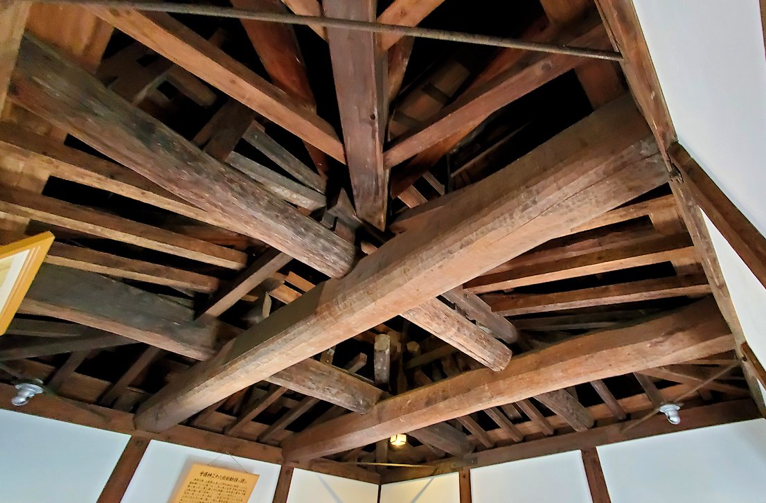 松本城　大天守内　6階最上階　天井　桔木構造　内観