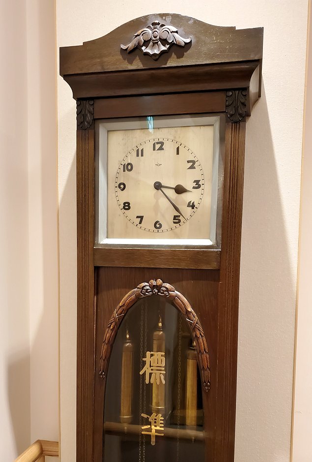 松本市　松本市時計博物館　大型置時計2