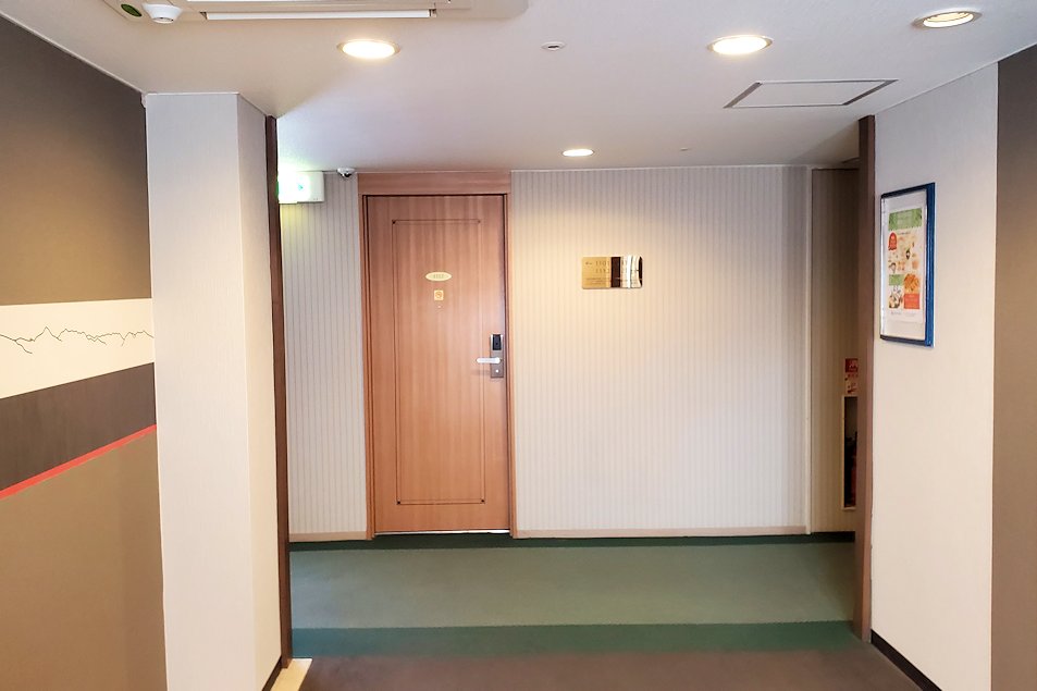 松本市　アルピコホテル　廊下