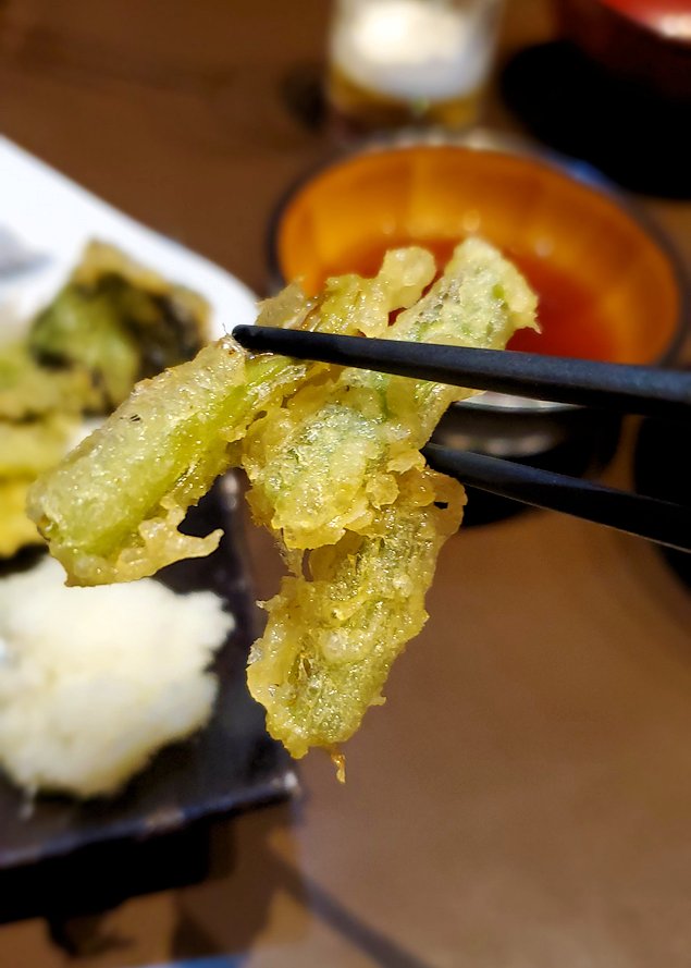夜の松本市内　「みよ田 松本店」　野沢菜の天ぷら　美味しい
