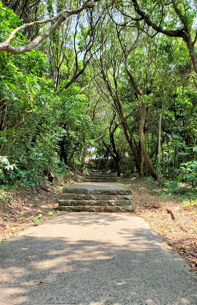 徳島県鳴門市　鳴門海峡の展望台へ向かう階段