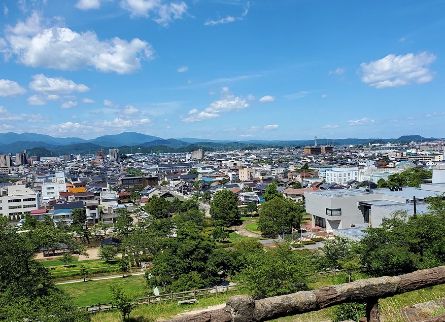鳥取城跡　二ノ丸からの眺め