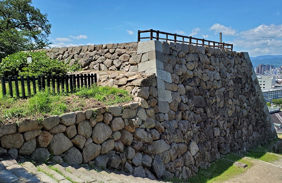 鳥取城跡　二ノ丸　御三階櫓の石垣跡