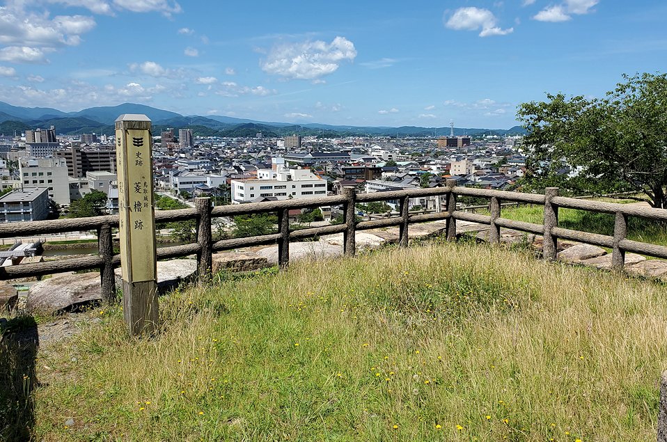 鳥取城　二ノ丸　「菱櫓跡」からの眺め