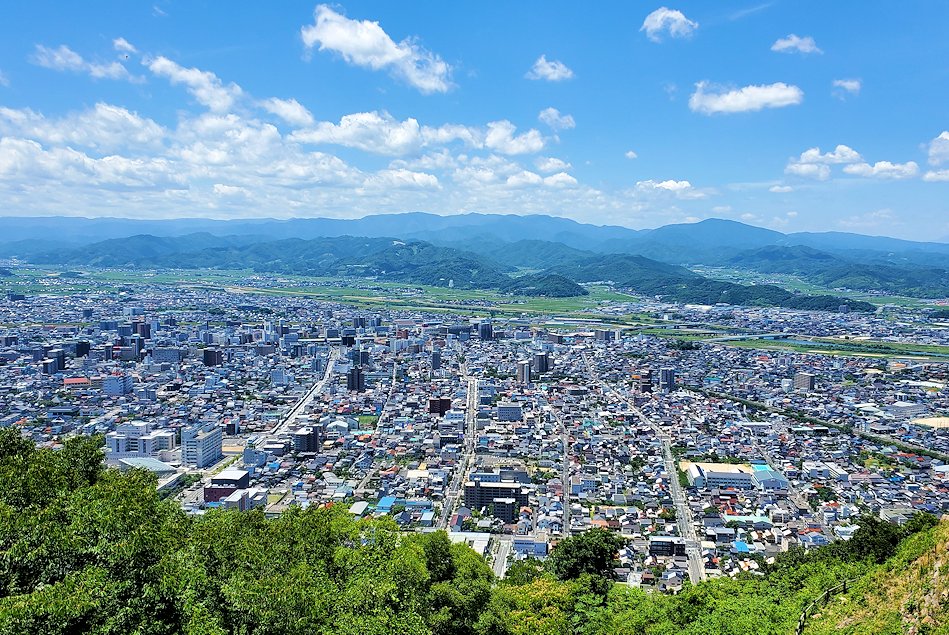 鳥取城跡　本丸跡からの眺め2