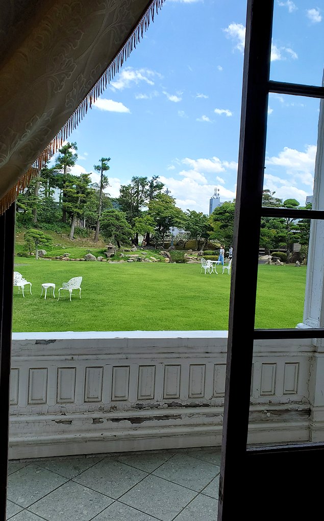 鳥取市　仁風閣から見える宝隆院庭園