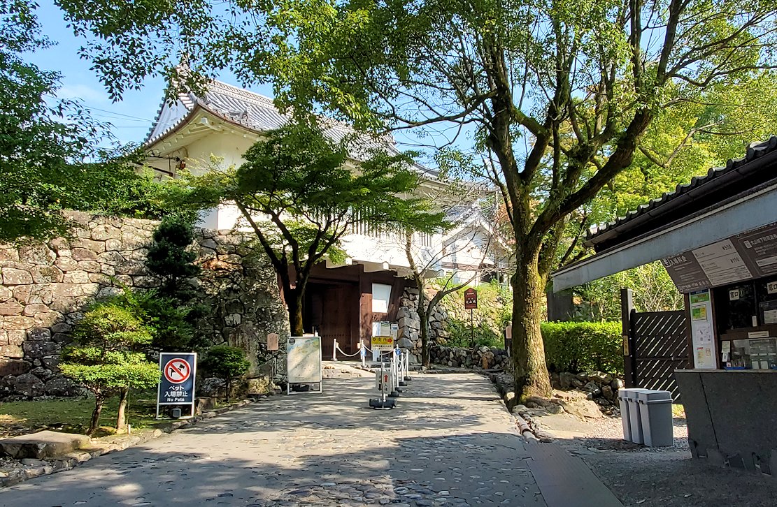 犬山城の本丸入口