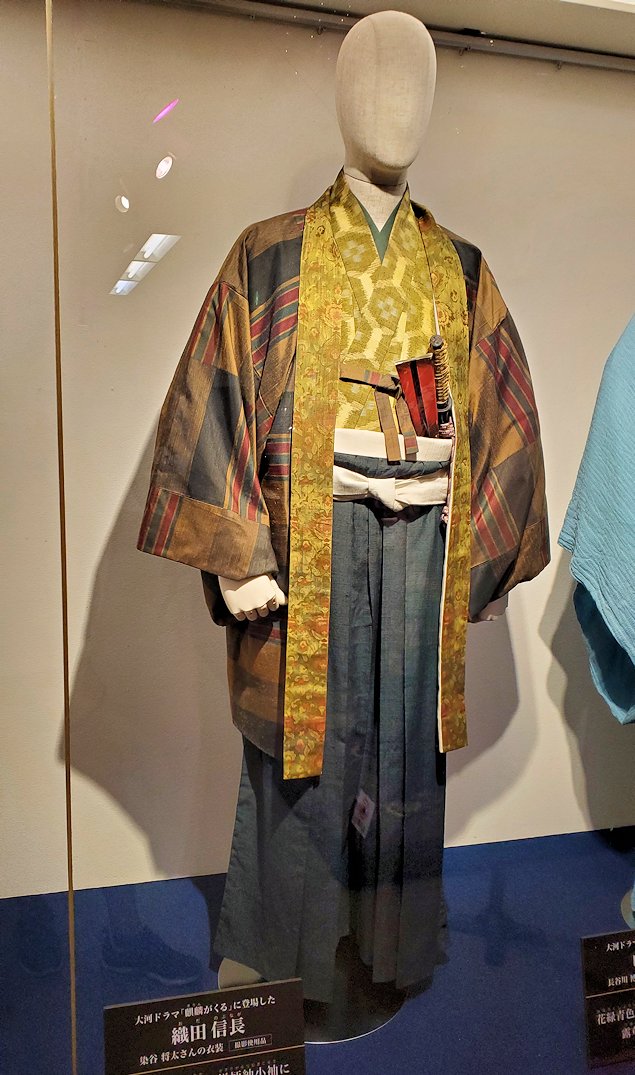 岐阜城資料館内　「麒麟が来る」で使われた衣装の展示2