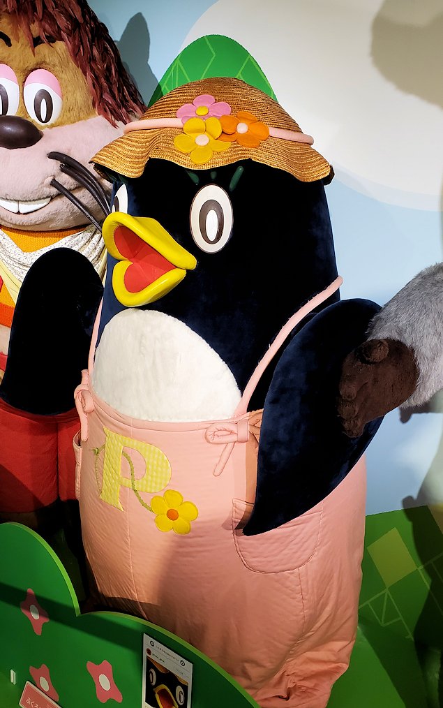 港区　NHK放送博物館　子供番組コーナー　ぬいぐるみ　“ふん”ボルトペンギンの女の子・ぴっころ