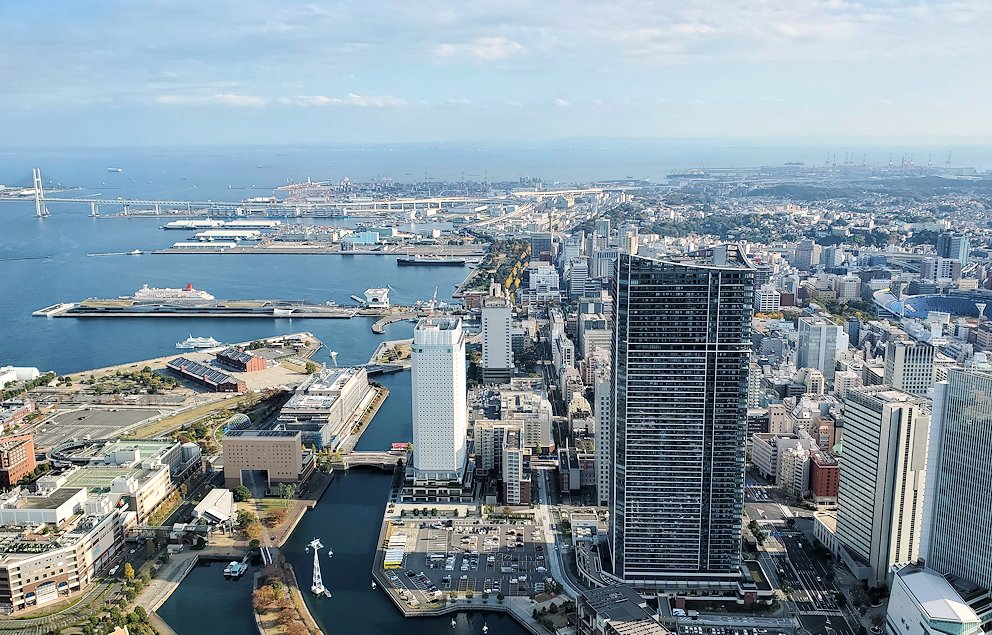 横浜市　みなとみらい　ランドマークタワー　展望台からの眺め