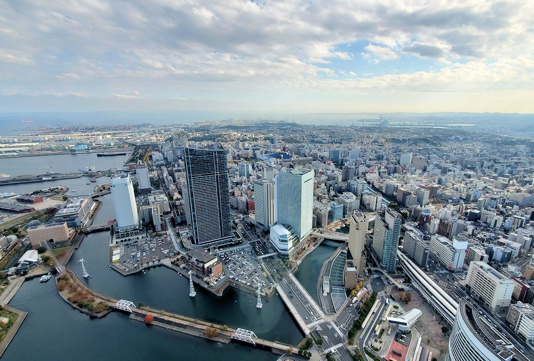 横浜市　みなとみらい　ランドマークタワー　展望台からの眺め5