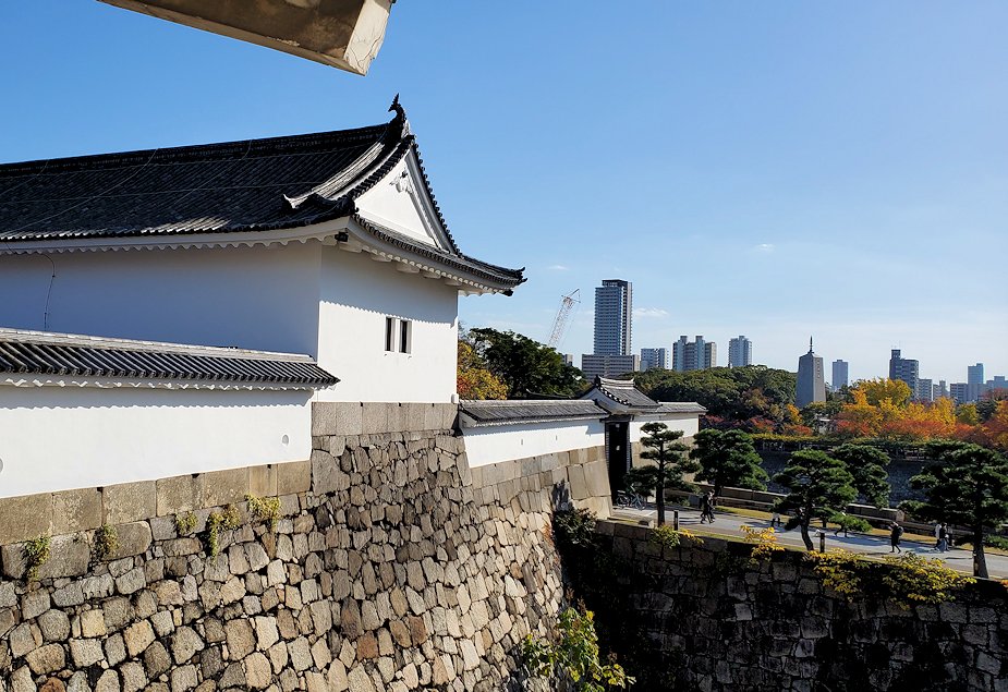 大阪城　千貫櫓から見える多門櫓2