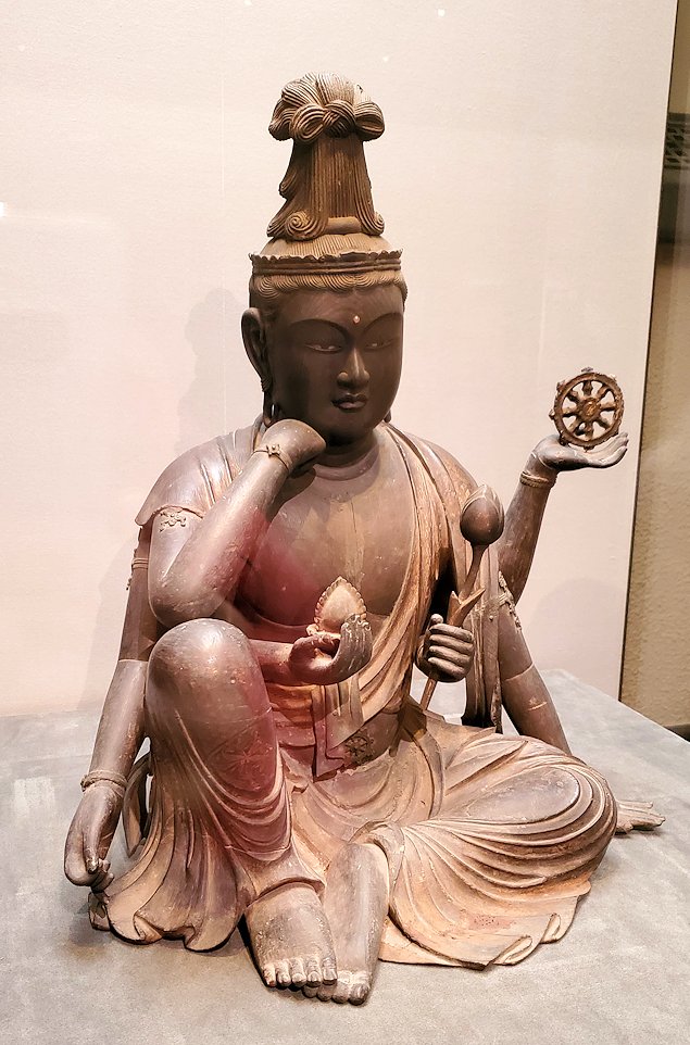 上野　国立博物館本館　「彫刻」　『如意輪観音菩薩坐像』
