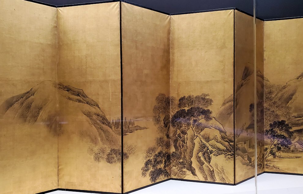 上野　国立博物館本館　　『山水図屏風』